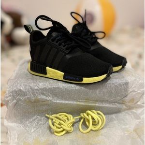 Toddler Adidas Size 6 Sneaker